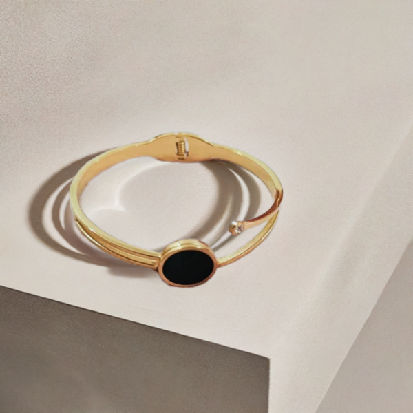 Onyx Allure Bracelet